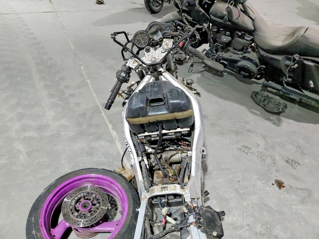 1995 Yamaha YZF600 VIN JYA4NAE07SA002421 COPART salvage auction — All Over, SC - CERT OF TITLE-SALVAGE, sold $150 on 2026-06-19 (photo 6)