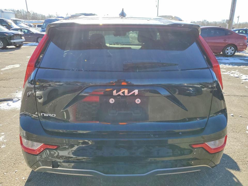 2023 Kia Niro VIN KNDCR3L15P5051273 COPART salvage auction — SIDE, Fl - Cert Of Title Slvg Rebuildable, sold $9,600 on 2026-07-06 (photo 6)
