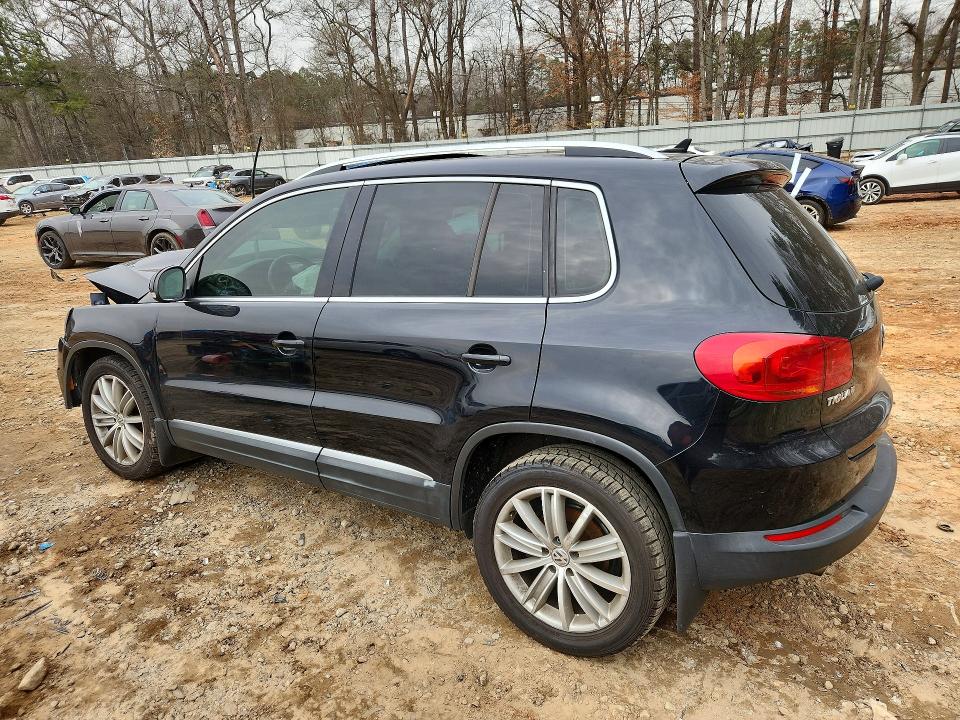 2013 Volkswagen Tiguan VIN WVGBV7AX8DW546574 COPART salvage auction — FRONT END, Salvage Title, sold $250 on 2026-08-11 (photo 2)