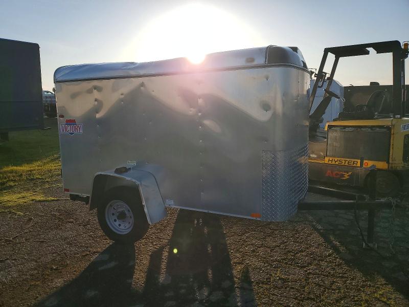 2016 Interstate Trailer VIN 4RAVS081XGK059551 COPART salvage auction — ROOF, CA - SALVAGE CERTIFICATE, sold $10 on 2026-07-30 (photo 4)