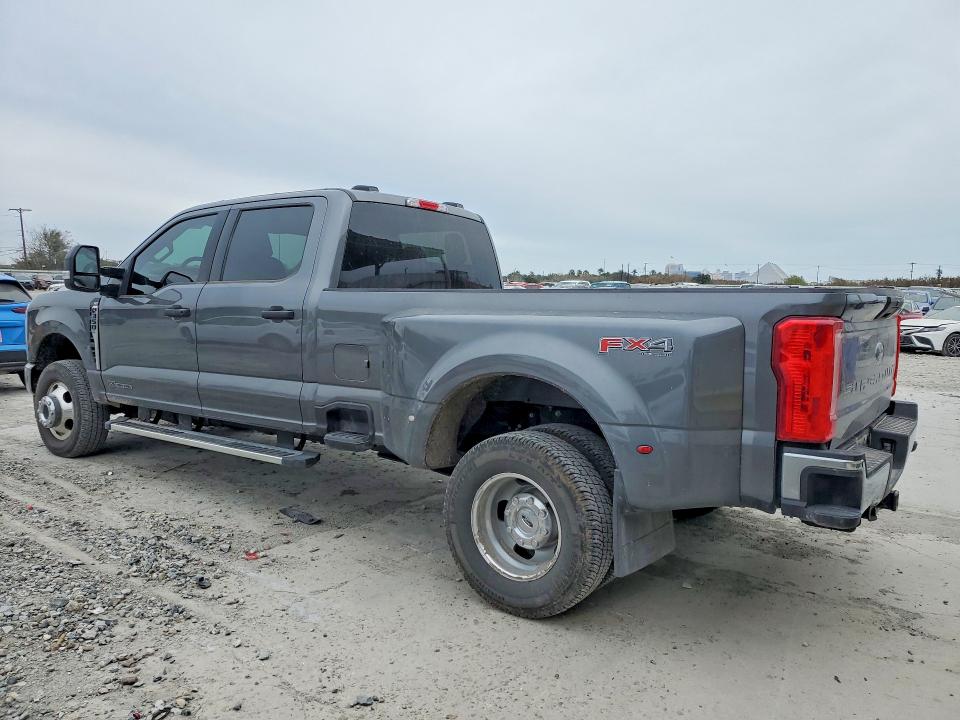 2025 Ford F-350 super duty VIN 1FT8W3DT6SEC67625 COPART salvage auction — HAIL, TX - CERTIFICATE OF TITLE, sold $60,500 on 2026-07-28 (photo 2)