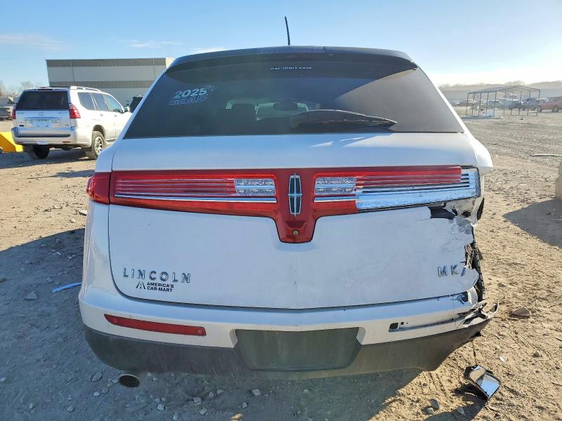 2015 Lincoln Mkt VIN 2LMHJ5FK4FBL00508 COPART salvage auction — REAR END, Mo - Salvage Certificate Of Title, sold $1,000 on 2026-09-03 (photo 6)