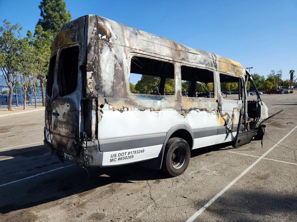 2014 Mercedes-benz Sprinter VIN WD3PF4CC1E5881368 COPART salvage auction — BURN, Ca - Non-Repairable Vehicle Cert, sold $150 on 2026-08-04 (photo 3)