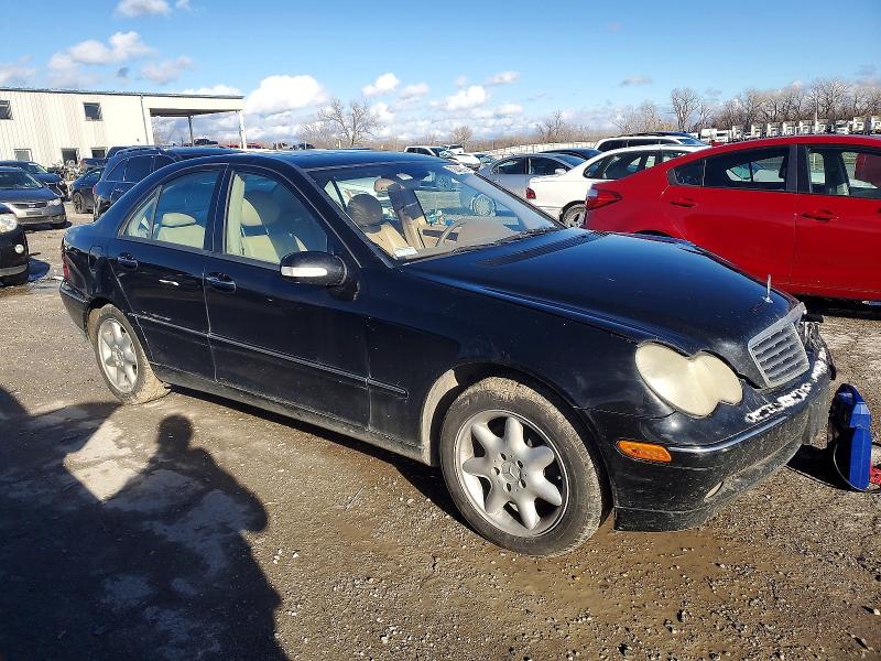 2004 Mercedes-benz C-klasse VIN WDBRF81J44F442700 COPART salvage auction — FRONT END, Ks - Cert Of Title-Salvage, sold $375 on 2026-08-11 (photo 4)