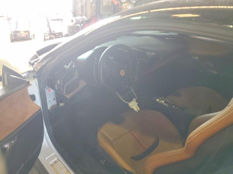 2022 Ferrari VIN ZFF95NLA3N0272206 COPART salvage auction — FRONT END, MT - SALVAGE CERTIFICATE OF A VEHIC, sold $179,000 on 2026-07-09 (photo 8)