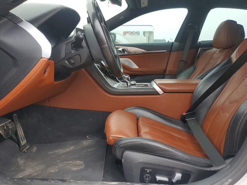 2022 BMW 8er VIN WBAGV8C01NCH27406 COPART salvage auction — MINOR DENT/SCRATCHES, TX - CERTIFICATE OF TITLE, sold $32,750 on 2026-08-27 (photo 7)