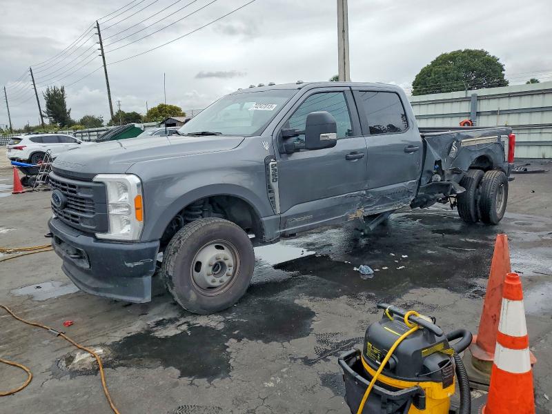 2024 Ford F-350 super duty VIN 1FT8W3DTXPED65239 COPART salvage auction — SIDE, NE - CERT OF TITLE-SALVAGE, sold $5,500 on 2026-07-27 (photo 1)