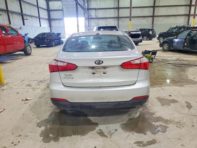 2015 Kia Forte VIN KNAFX4A66F5391941 COPART salvage auction — FRONT END, Ky - Bill Of Sale/Part Only/No Titl, sold $325 on 2026-07-08 (photo 6)