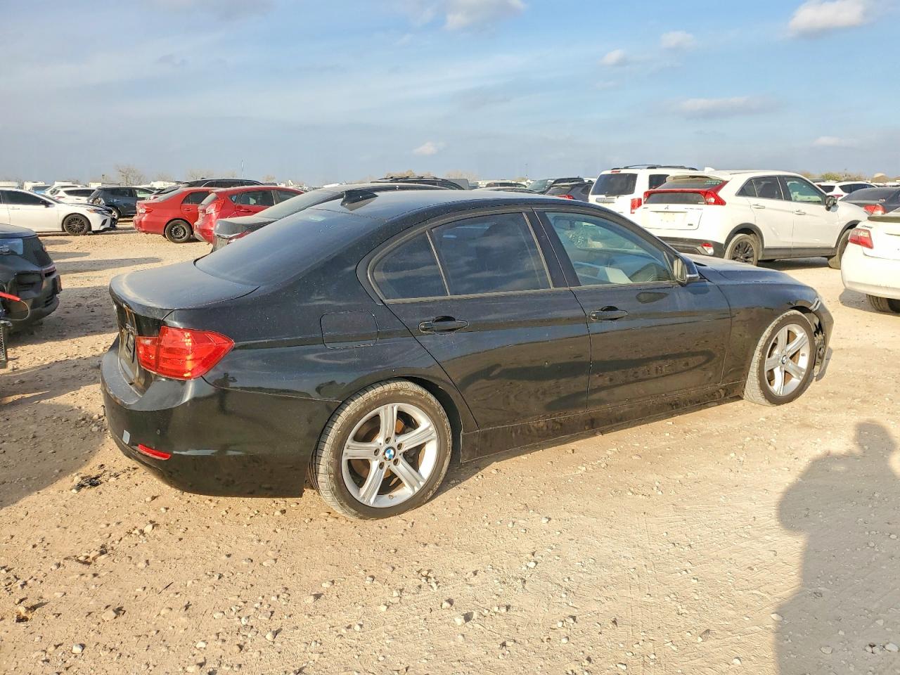 2014 BMW 3 Series VIN WBA3B1C54EP679299 COPART salvage auction — Rear End, VA - CERTIFICATE OF TITLE, sold $1,350 on 2026-07-09 (photo 3)