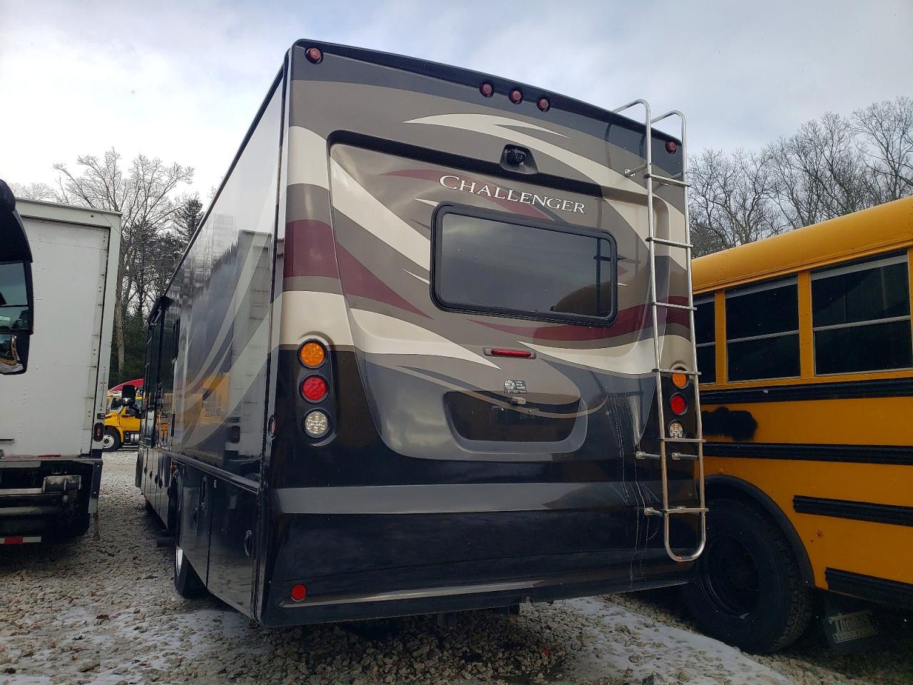 2013 Ford Motorhome Chassis VIN 1F66F5DY1C0A06872 COPART salvage auction — Minor Dent/Scratches, MA - CERT OF TITLE-SALVAGE, sold $5,500 on 2026-07-09 (photo 3)