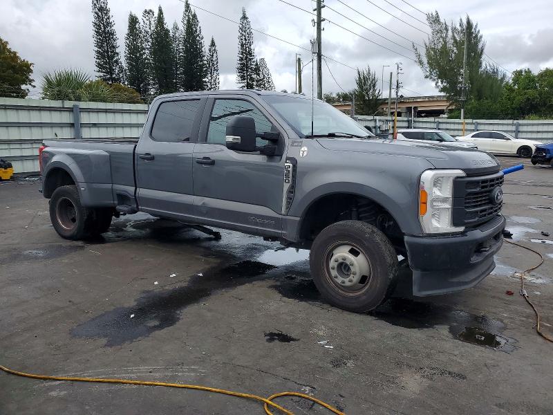 2024 Ford F-350 super duty VIN 1FT8W3DTXPED65239 COPART salvage auction — SIDE, NE - CERT OF TITLE-SALVAGE, sold $5,500 on 2026-07-27 (photo 4)