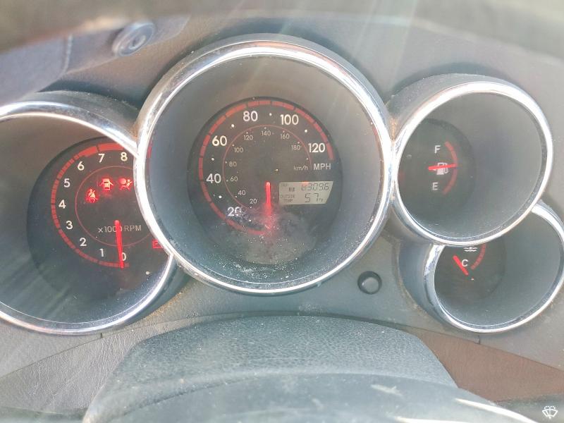 2006 Pontiac Vibe VIN 5Y2SL65826Z410157 COPART salvage auction — MINOR DENT/SCRATCHES, Tx - Salvage Vehicle Title, sold $100 on 2026-07-28 (photo 9)