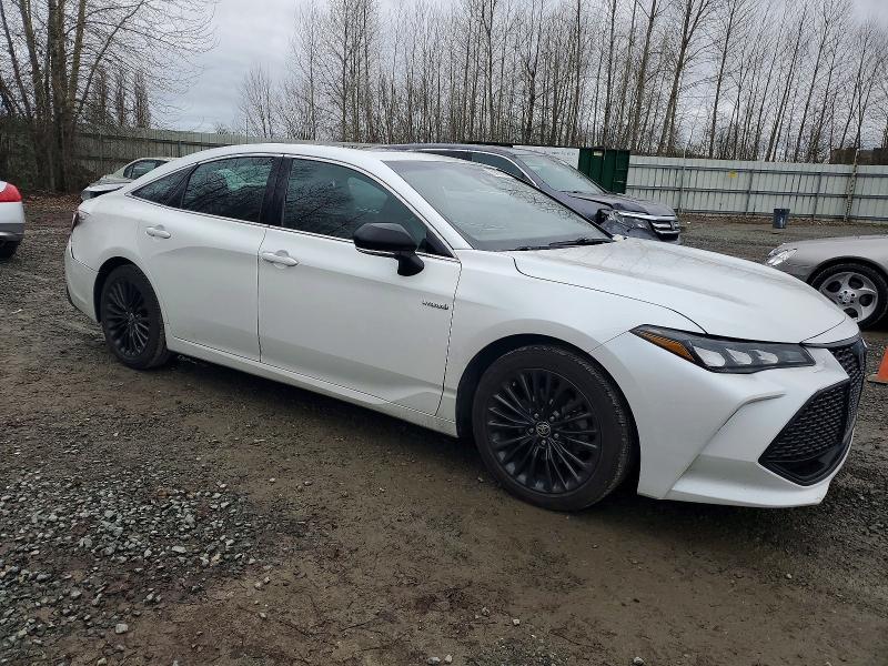 2020 Toyota Avalon VIN 4T1E21FB7LU017479 COPART salvage auction — REAR END, Other, sold $11,100 on 2026-08-24 (photo 4)