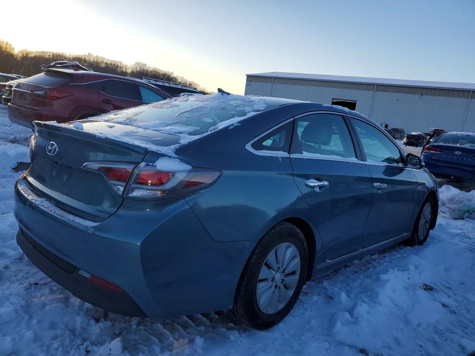 2016 Hyundai Sonata hybrid VIN KMHE24L16GA012911 COPART salvage auction — MECHANICAL, Oh - Certificate Of Title, sold $1,350 on 2026-07-08 (photo 3)