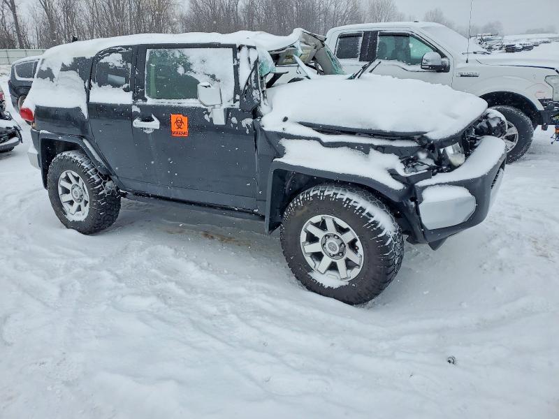 2007 Toyota Fj cruiser VIN JTEBU11F870067280 COPART salvage auction — ROLLOVER, Mi - Certificate Of Title, sold $2,600 on 2026-07-15 (photo 4)