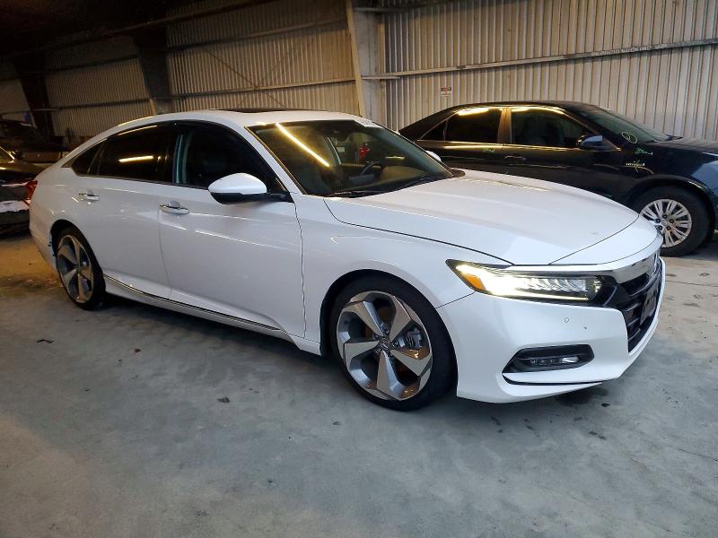 2019 Honda Accord VIN 1HGCV2F91KA021793 COPART salvage auction — VANDALISM, Ca - Salvage Certificate, sold $6,900 on 2026-07-02 (photo 4)
