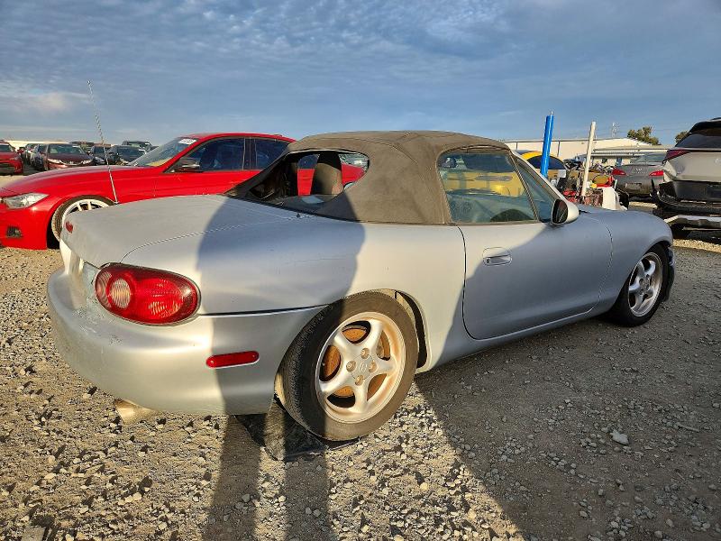 2001 Mazda Mx-5 VIN JM1NB353010206246 COPART salvage auction — FRONT END, Ca - Dis/Dlr/Exp Only Clean Title, sold $1,200 on 2026-07-10 (photo 3)