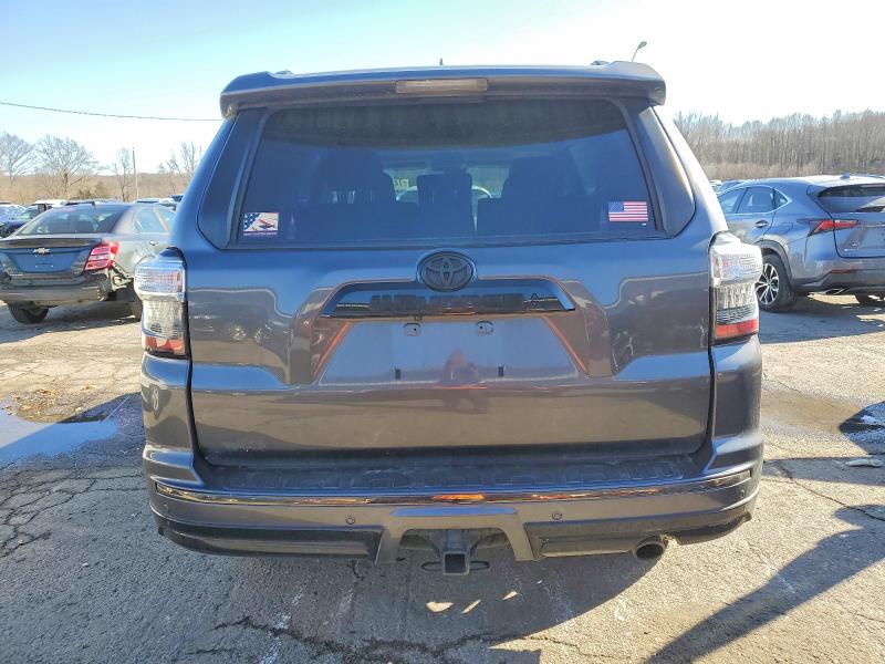 2021 Toyota 4runner VIN JTEJU5JR2M5855712 COPART salvage auction — FRONT END, In - Certificate Of Title, sold $20,700 on 2026-07-08 (photo 6)