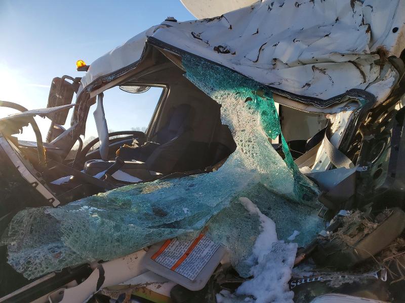 2023 Isuzu VIN 54DK6S1F4PSA51570 COPART salvage auction — ROLLOVER, Pa - Certificate Of Salvage, sold $3,700 on 2026-09-08 (photo 7)