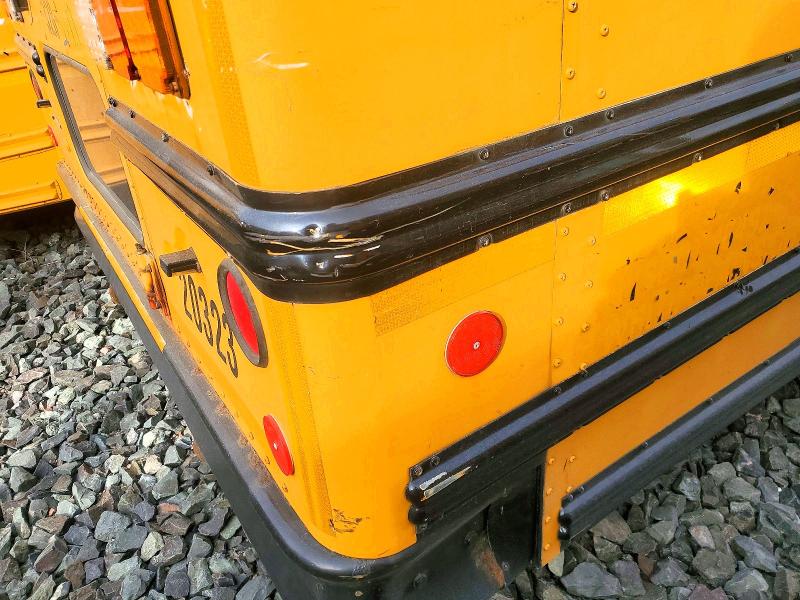 2010 Chevrolet Express 2500 VIN 1GB9G5AG5A1166350 COPART salvage auction — NORMAL WEAR, Ny - Certificate Of Title, sold $2,000 on 2026-07-09 (photo 9)