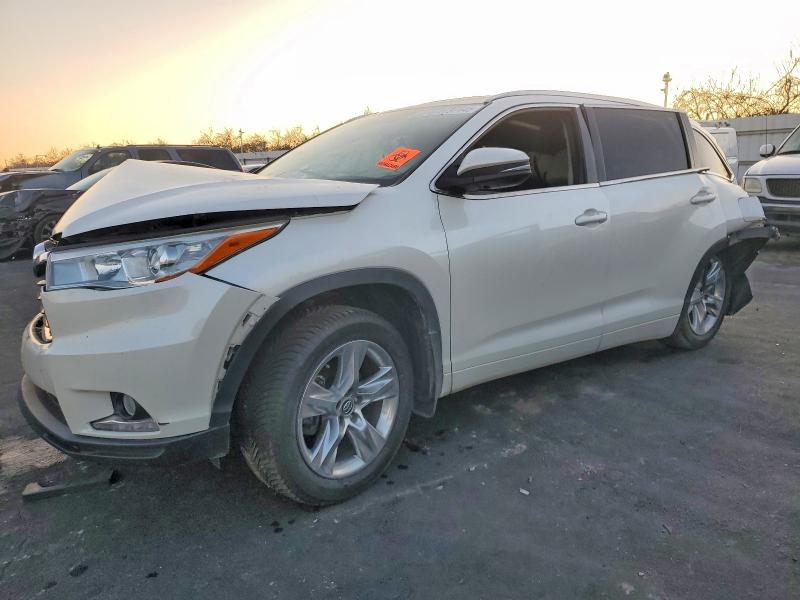 2016 Toyota Highlander VIN 5TDDKRFH5GS320807 COPART salvage auction — REAR END, Ca - Salvage Certificate, sold $2,450 on 2026-07-09 (photo 1)