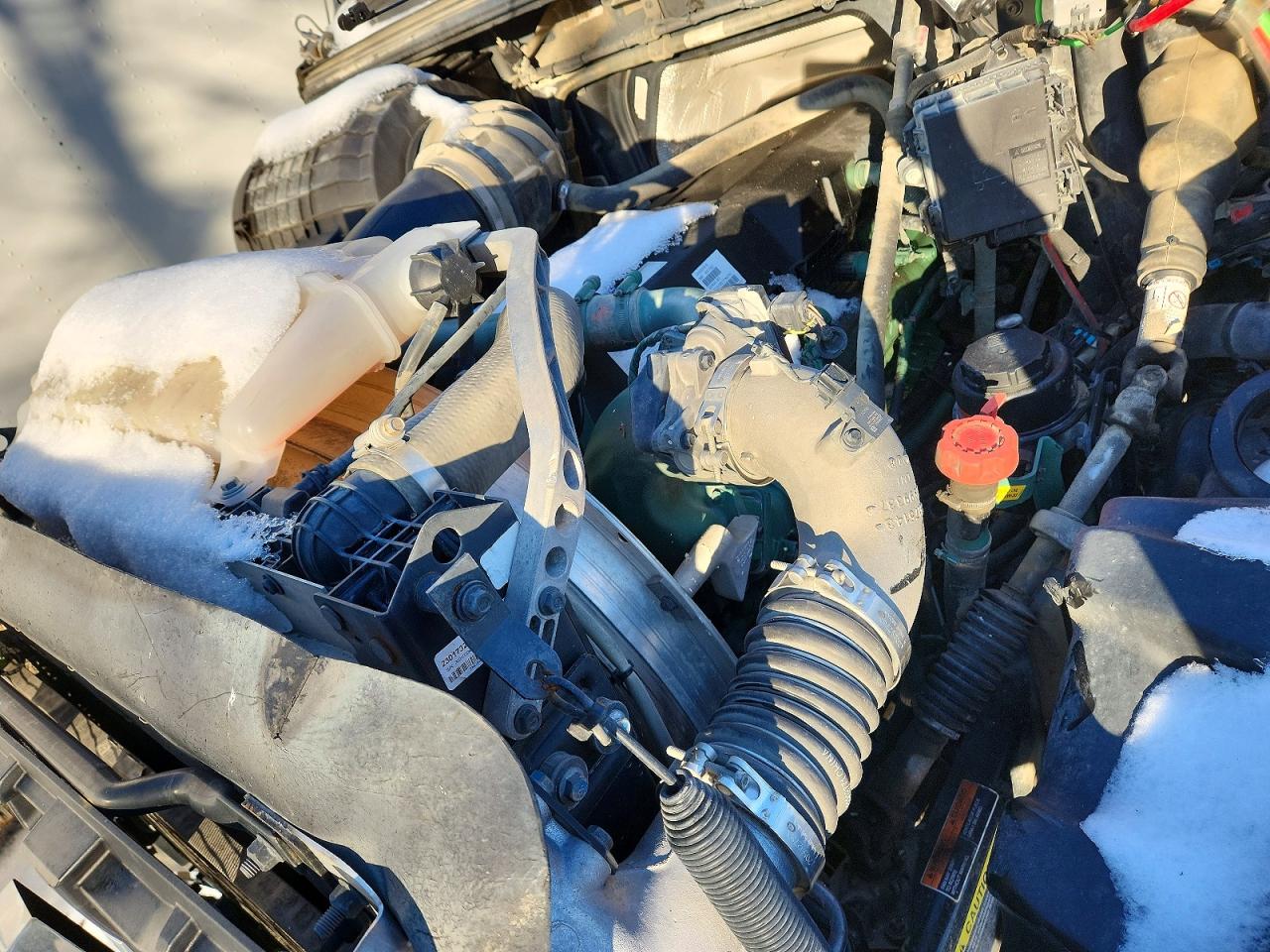 2022 Volvo VIN 4V5KC9EH0NN601762 COPART salvage auction — Front End, MD - CERT OF SALVAGE > 75% DAMAGE, sold $39,750 on 2026-05-14 (photo 7)