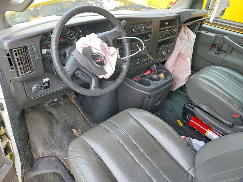 2022 Gmc Savana VIN 1GD07RFP7N1164668 COPART salvage auction — UNDERCARRIAGE, Az - Cert Of Title - Salvage, sold $5,700 on 2026-07-09 (photo 8)