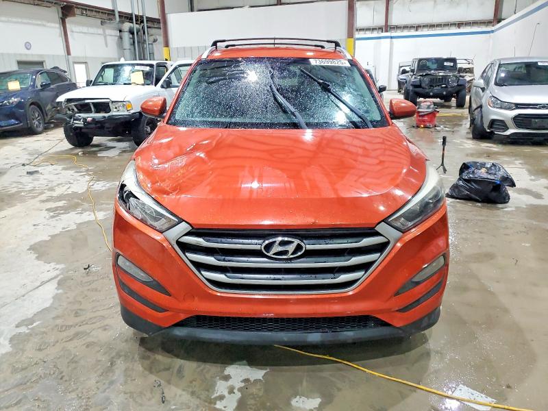 2017 Hyundai Tucson VIN KM8J33A45HU521889 COPART salvage auction — SIDE, Ky - Cert Of Title-Salvage, sold $1,800 on 2026-07-15 (photo 5)