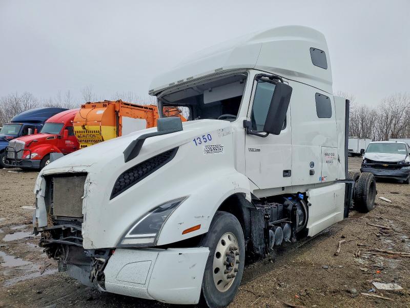 2021 Volvo Vnl VIN 4V4NC9EH8MN281350 COPART salvage auction — ALL OVER, Il - Certificate Of Title, sold $1,200 on 2026-07-07 (photo 2)