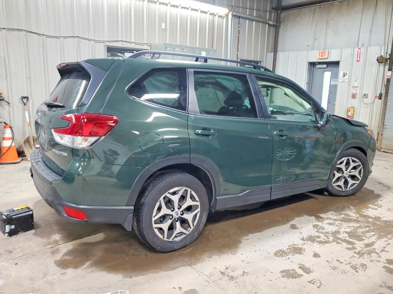 2023 Subaru Forester VIN JF2SKAEC0PH450966 COPART salvage auction — FRONT END, Il - Junking Cert Of A Vehicle, sold $1,800 on 2026-07-14 (photo 3)