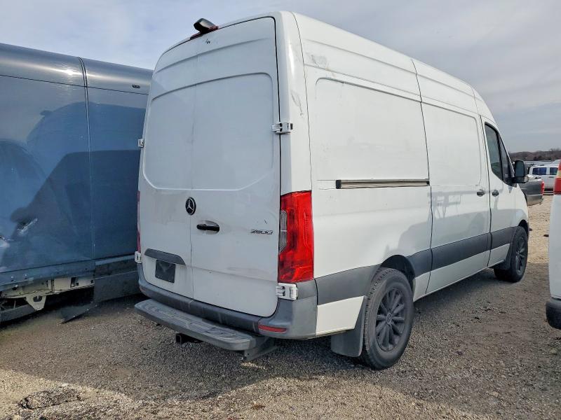2021 Mercedes-benz Sprinter VIN W1Y4EBHY1MT057087 COPART salvage auction — MECHANICAL, TX - SALVAGE VEHICLE TITLE, sold $7,100 on 2026-10-07 (photo 3)