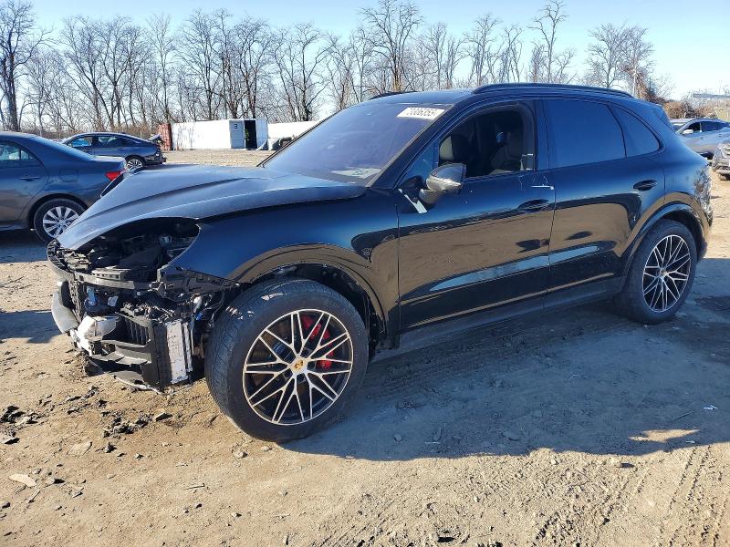 2024 Porsche Cayenne VIN WP1AL2AY0RDA32060 COPART salvage auction — FRONT END, Salvage Title, sold $300 on 2026-07-30 (photo 1)