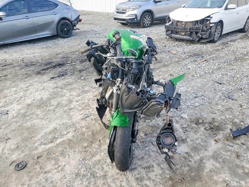 2025 Kawasaki Zx1100 VIN JKAZXBJ15SA000234 COPART salvage auction — ALL OVER, Ga - Cert Of Title-Salvage, sold $2,975 on 2026-07-30 (photo 2)