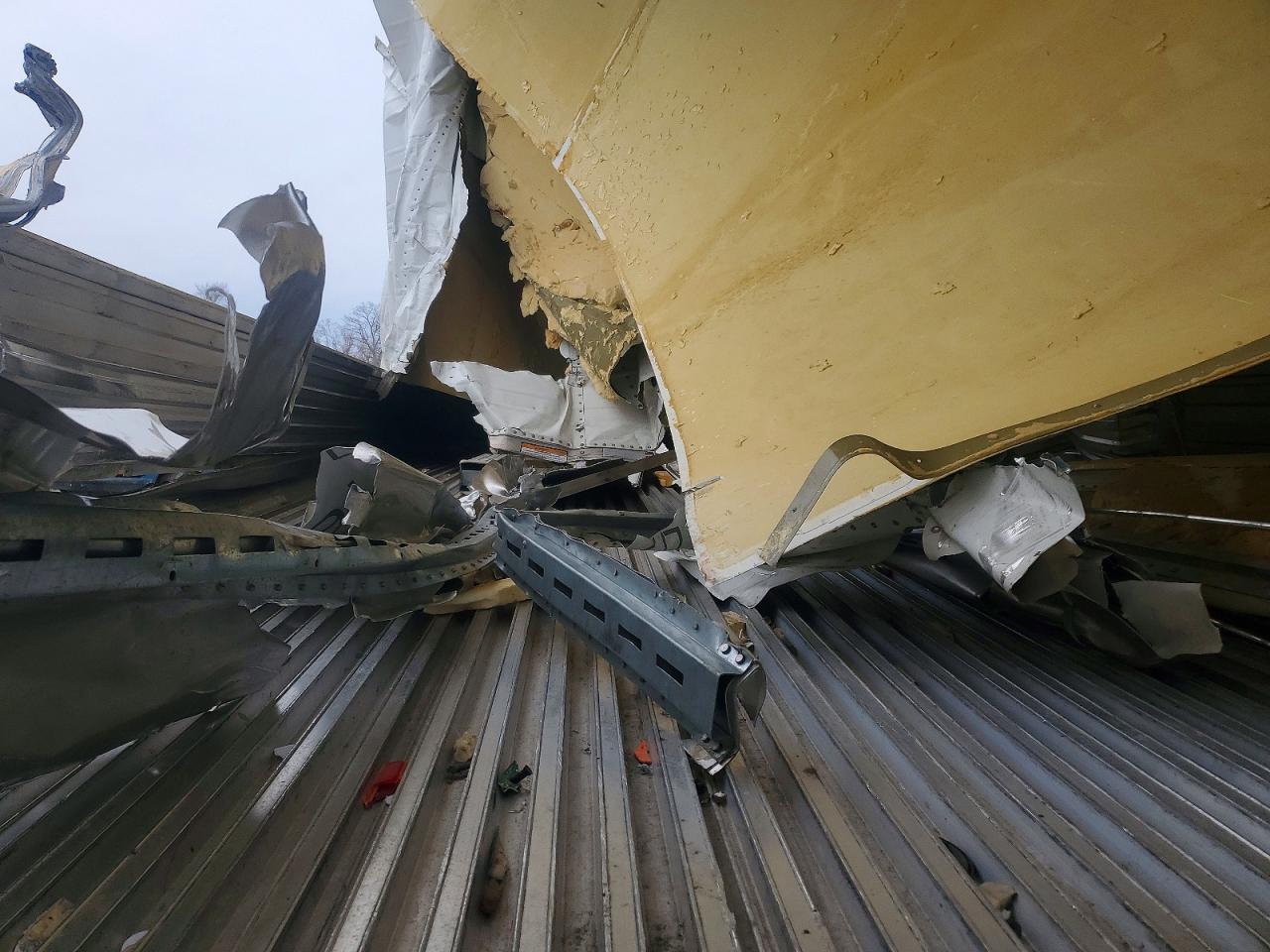 2022 Cimc reefer trailer VIN 527SR5328NM028064 COPART salvage auction — Frame Damage, IA - CERTIFICATE OF TITLE, sold $5,700 on 2026-07-07 (photo 7)
