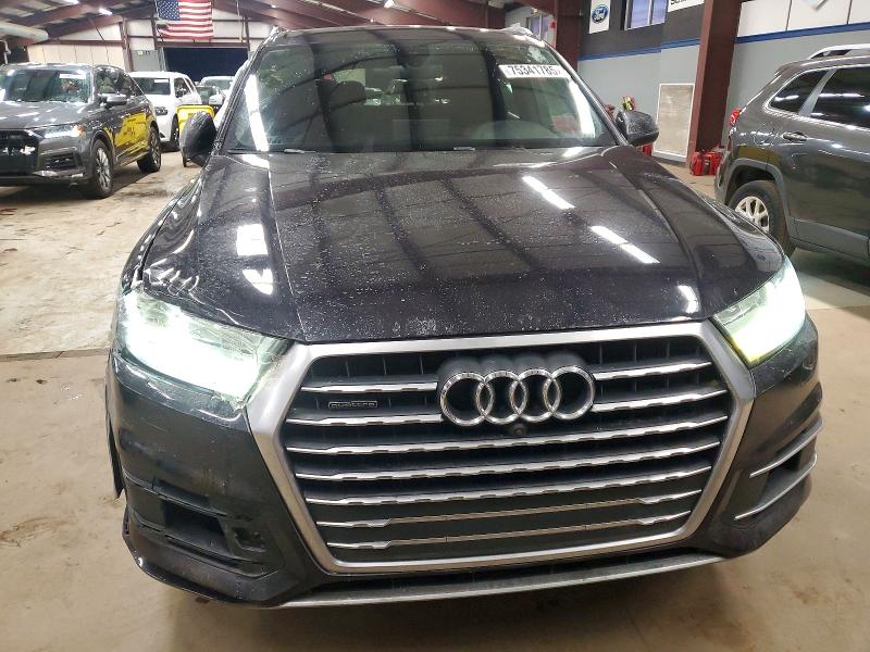 2018 Audi Q7 VIN WA1LAAF78JD030386 COPART salvage auction — MINOR DENT/SCRATCHES, In - Certificate Of Title, sold $7,400 on 2026-07-30 (photo 5)