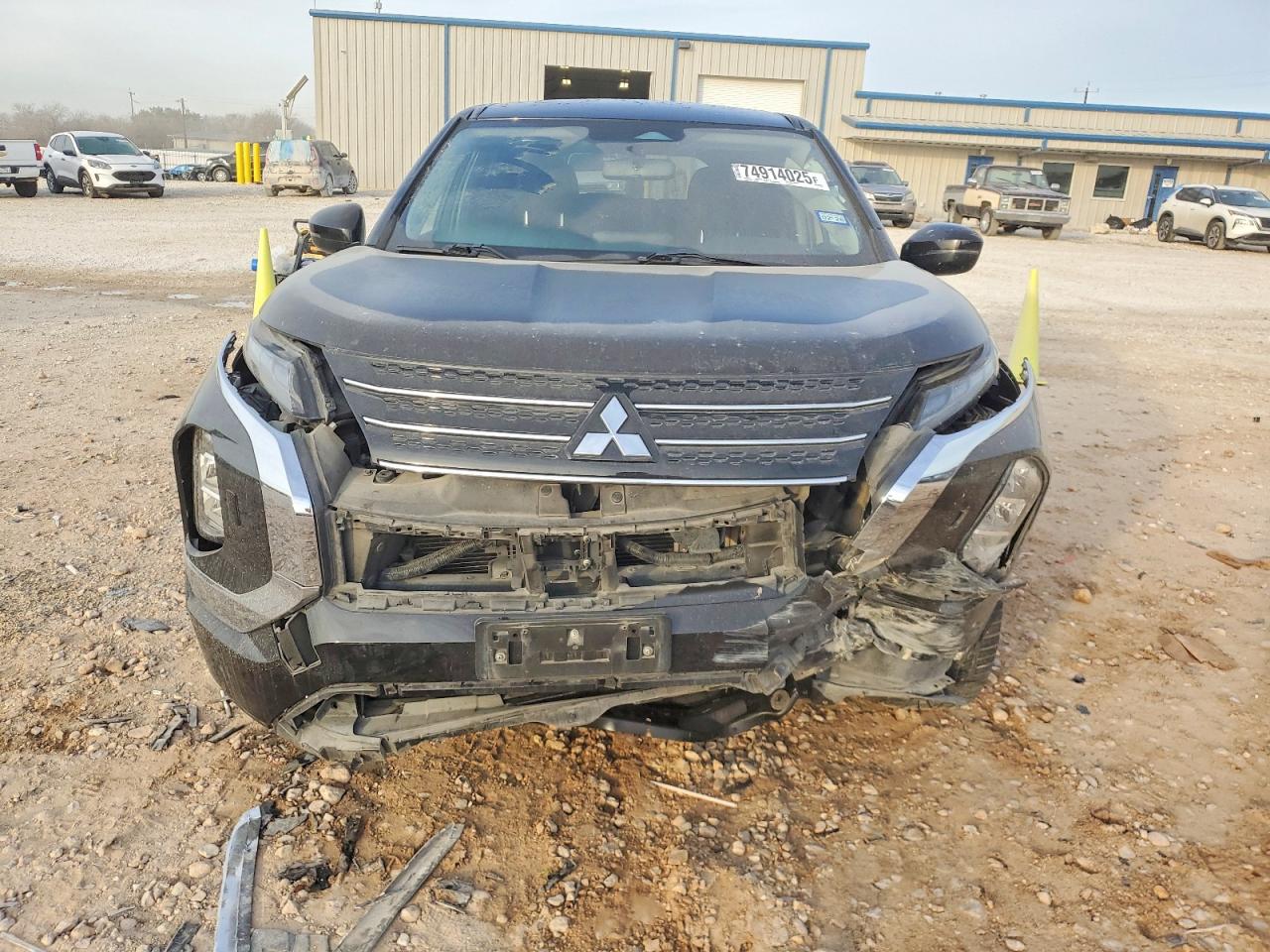 2022 Mitsubishi Outlander VIN JA4J4TA87NZ040328 COPART salvage auction — Front End, TX - SALVAGE VEHICLE TITLE, sold $6,300 on 2026-03-12 (photo 5)