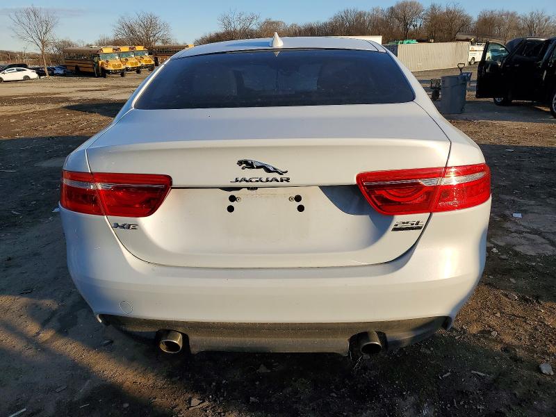 2018 Jaguar Xe VIN SAJAJ4FX4JCP23140 COPART salvage auction — MINOR DENT/SCRATCHES, Md - Cert Of Salvage > 75% Damage, sold $125 on 2026-07-16 (photo 6)