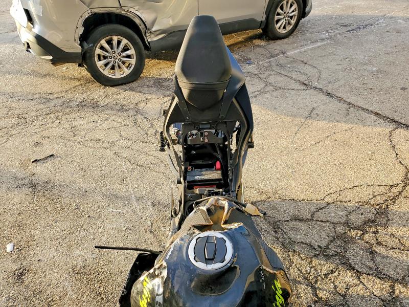 2023 Kawasaki Zx636 VIN JKBZXJH15PA017067 COPART salvage auction — ALL OVER, IL - SALVAGE CERTIFICATE, sold $175 on 2026-07-20 (photo 5)