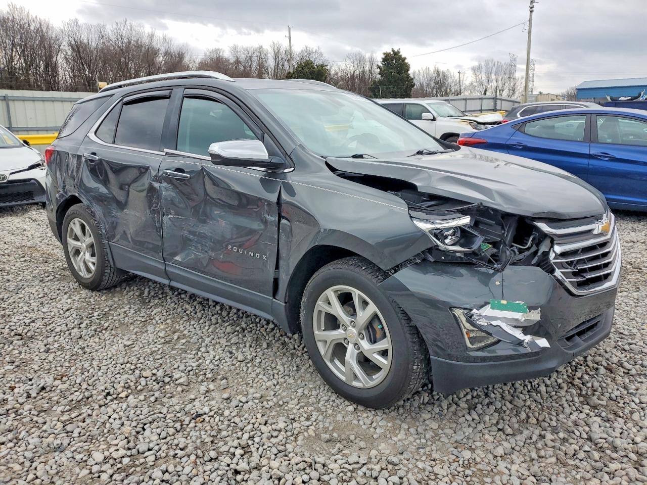 2018 Chevrolet Equinox VIN 2GNAXMEV0J6302528 COPART salvage auction — Front End, Sc - Salvage Title, sold $2,950 on 2026-07-09 (photo 4)