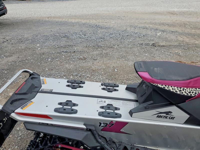 2026 Arct Zr858 137 ext eps VIN 4UF1S2JH2TT102667 COPART salvage auction — FRONT END, PA - CERT OF TTL-SLVG SNOWMOBILE, sold $7,400 on 2026-09-14 (photo 6)