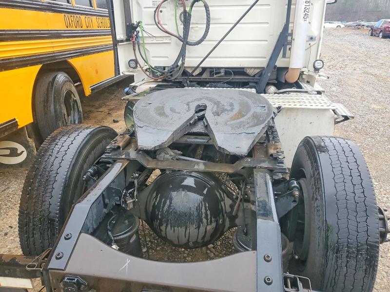2017 Volvo Vnl VIN 4V4N39TG4HN988025 COPART salvage auction — NORMAL WEAR, In - Certificate Of Title, sold $4,900 on 2026-08-25 (photo 6)