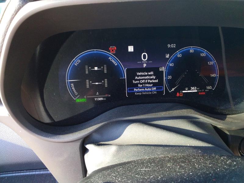 2025 Toyota Sienna VIN 5TDCSKFC9SS163413 COPART salvage auction — VANDALISM, Co - Public - Salvage Title, sold $27,250 on 2026-07-30 (photo 9)