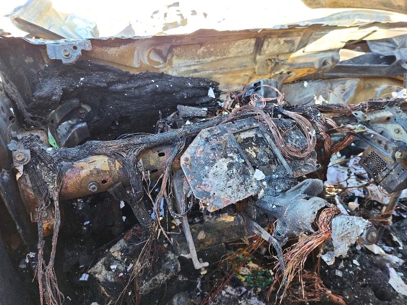 2017 Toyota Rav4 VIN JTMDJREV0HD128993 COPART salvage auction — BURN, Ny - Mv-907A Salvage Certificate, sold $80 on 2026-07-06 (photo 9)