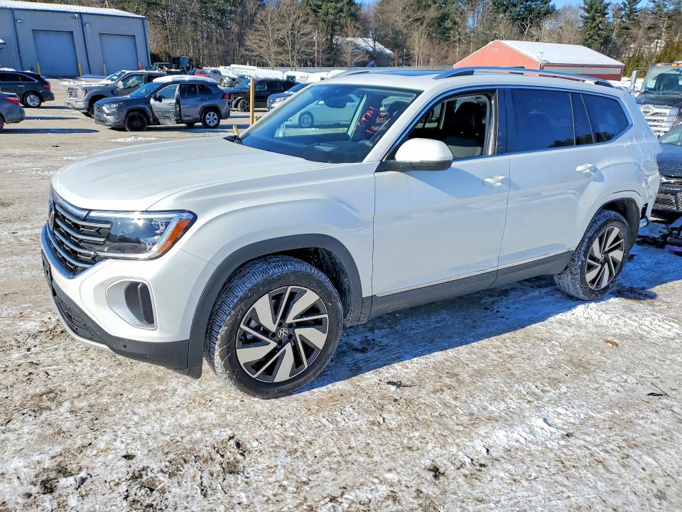 2025 Volkswagen Atlas VIN 1V2BR2CA2SC558110 — COPART salvage auction photo