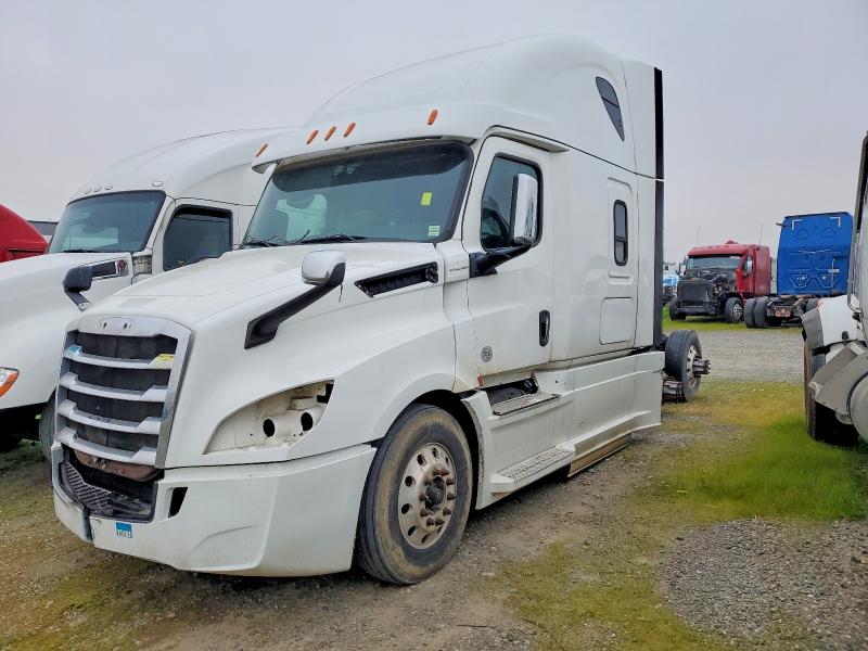 2020 Freightliner Cascadia 126 VIN 3AKJHHDR1LSLL9001 COPART salvage auction — FRONT END, OH - DIS/DLR/EXP ONLY CLEAN TITLE, sold $2,450 on 2026-07-07 (photo 2)