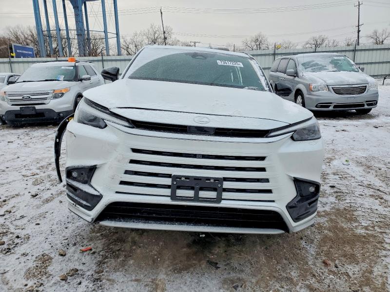 2026 Lexus Tx 500h VIN 5TDABAB66TS016789 COPART salvage auction — Side, IL - SALVAGE CERTIFICATE, sold $23,900 on 2026-02-20 (photo 5)