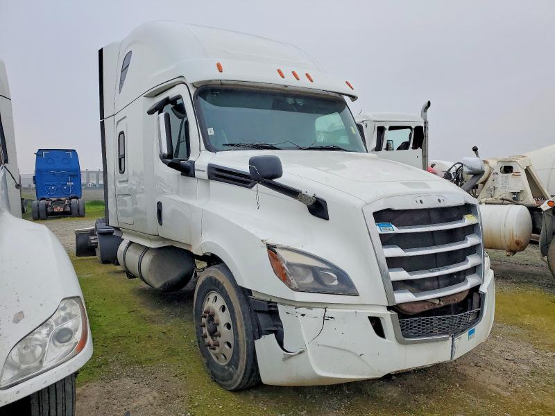 2020 Freightliner Cascadia 126 VIN 3AKJHHDR1LSLL9001 — COPART salvage auction photo