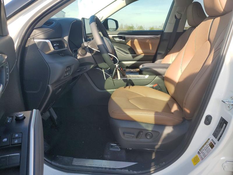 2025 Toyota Highlander hybrid VIN 5TDKBRCH8SS648596 COPART salvage auction — Front End, NC - SALVAGE CERTIFICATE OF TITLE, sold $30,000 on 2026-02-02 (photo 7)