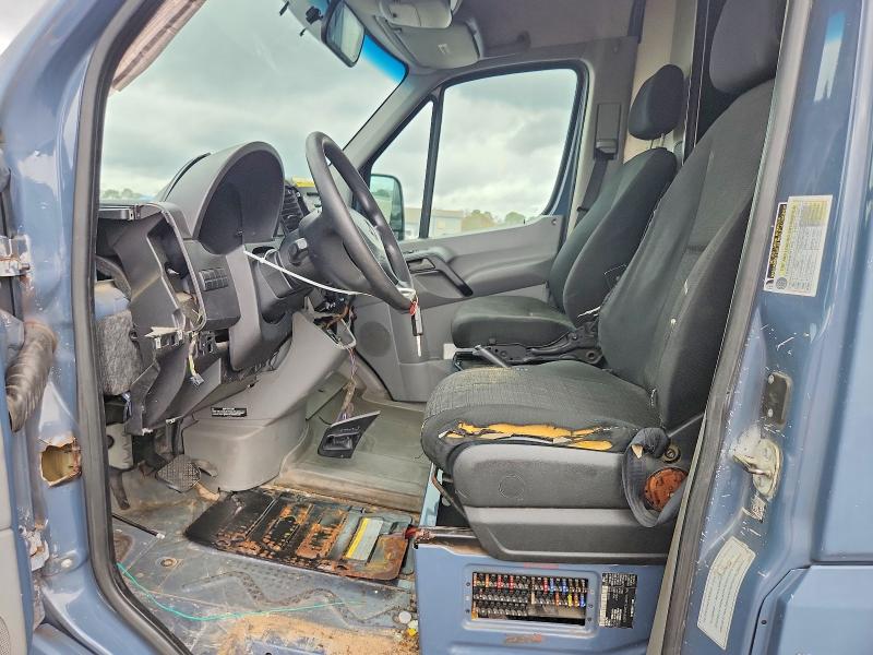 2018 Mercedes-benz Sprinter VIN WD3PE7CD6JP635573 COPART salvage auction — REAR END, Fl - Certificate Of Title, sold $3,250 on 2026-07-20 (photo 7)