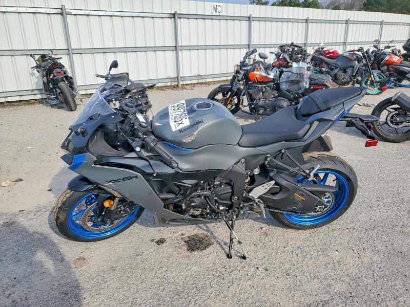 2026 Kawasaki Zx636 VIN JKBZXJJ14TA041316 COPART salvage auction — SIDE, Sc - Cert Of Title-Salvage, sold $5,300 on 2026-07-30 (photo 3)